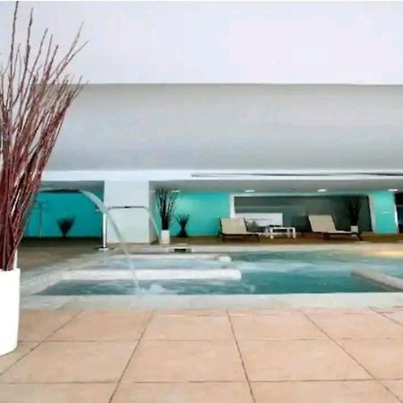 Elegante Alojamiento Con Piscina A 200 M Del Mar. Benalmádena Exterior foto