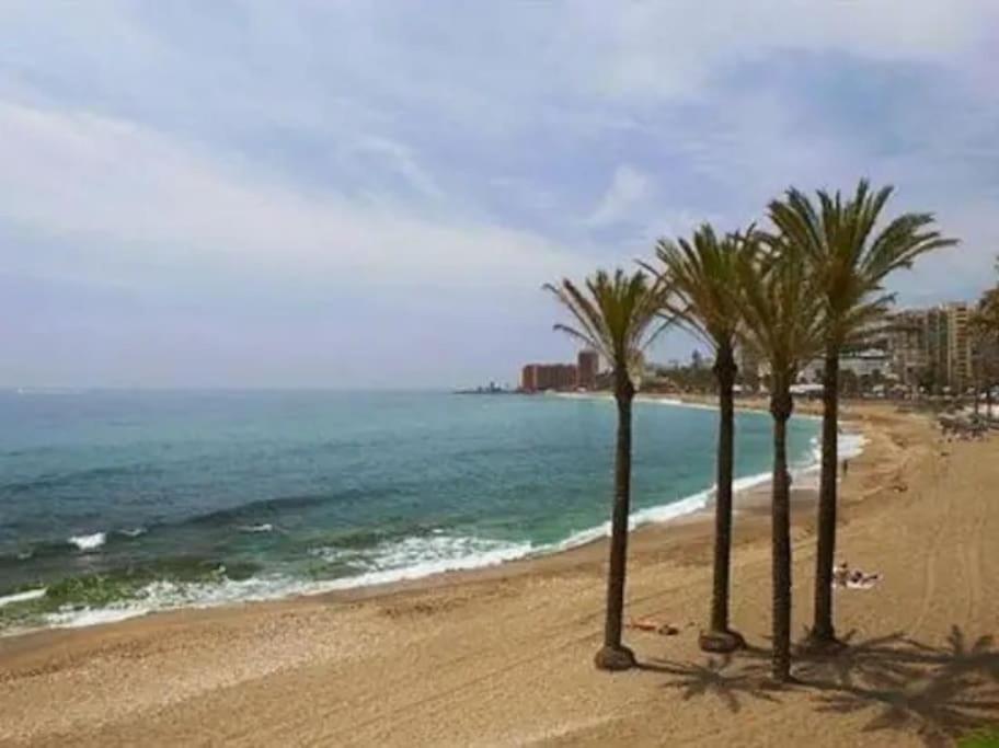 Elegante Alojamiento Con Piscina A 200 M Del Mar. Benalmádena Exterior foto